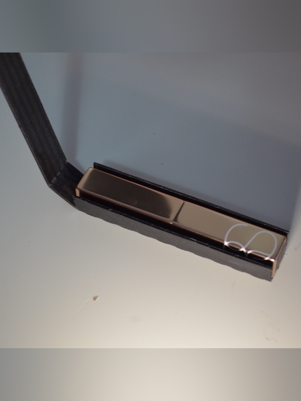 Nars No Inhibitions 210 Raspberry Pink Lipstick - Picture 5 of 6
